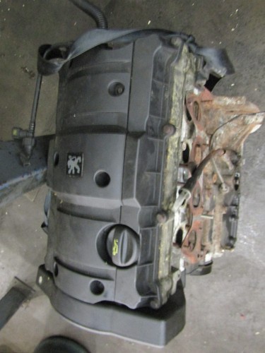Motor Peugeot 206 CC 1.6 16V TU5JP4 con culata etc como en las fotos - Imagen 6 de 8