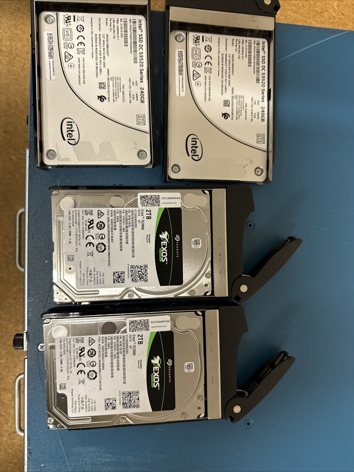 Palo Alto PA 5260 Next Gen Firewall: 2x 240GB SSD + 2x 2TB HDD  75000012500A