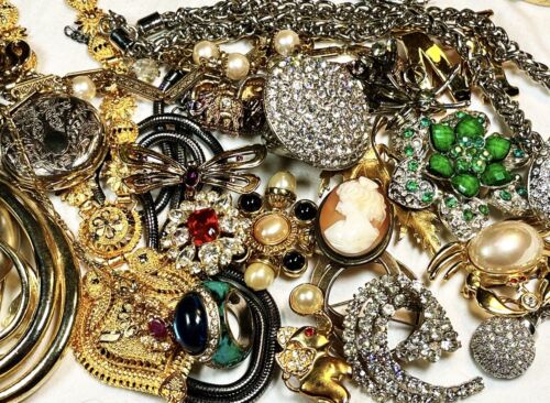 Vintage Quality & Signed Designer Costume Jewelry 5-6 Pc Lot  ~ No junk! - Picture 1 of 15