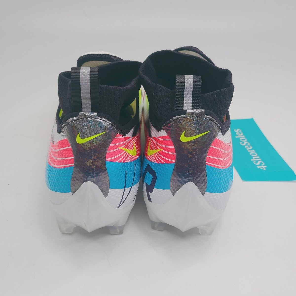 NEW Nike Men display picture 2