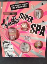 SOAP  GLORY HELLO SUPER SPA GIFT SET WITH BODY WASH, FACE WASH, BODY BUTTER