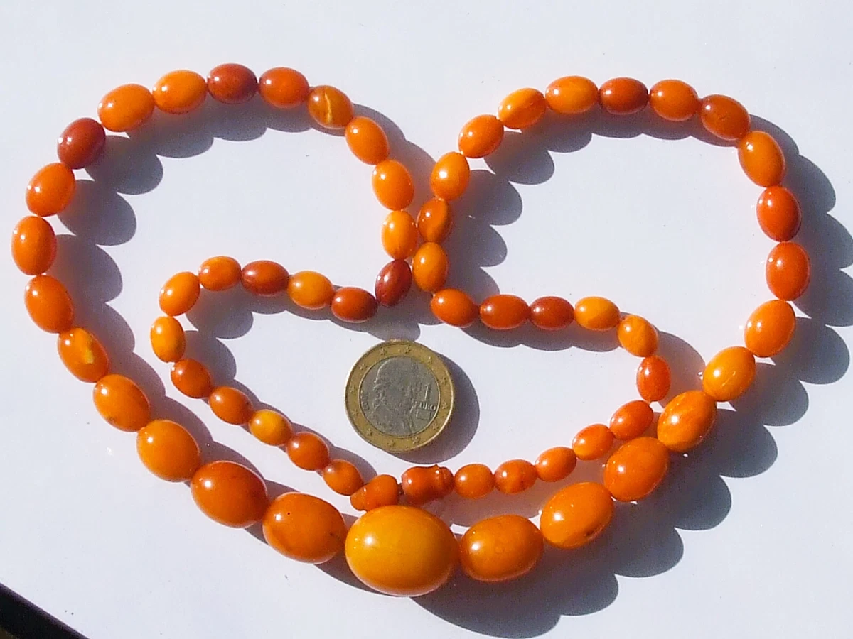 Collier Ancien Vintage En Perles Plastique Imitation Ambre Vert - Longueur 46 Cm, Style Rétro - Occasion