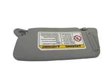 2001-2004 Chevy Chevrolet Tracker 4-dr Right Passenger Sunvisor Sun Visor Shade