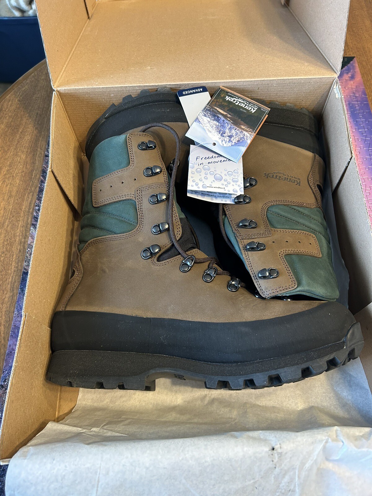 Kenetrek Men's Mountain Extreme Insulated Hunting Boots W/ Free Gaiter