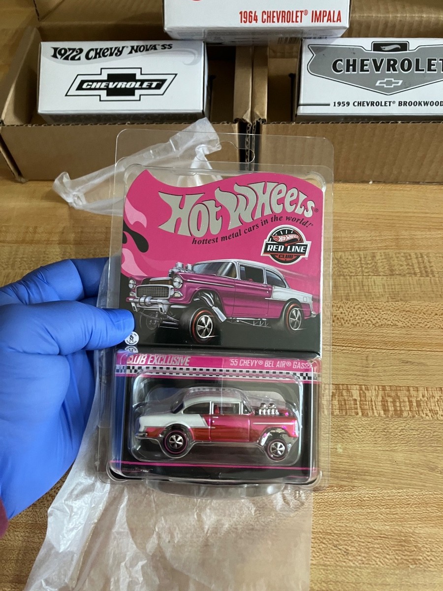 Hot Wheels The Rose'n One Special Edition 64 Impala Lowrider