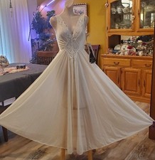 NWT Vintage OLGA Bridal Ivory FULL SWEEP Formfit Nightgown w/Lace, Sz. S/M
