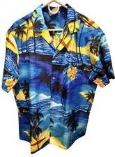 Vintage Men's Button-Front Hawaiian Large Shirt by Royal CREATIONS Hawaii USA