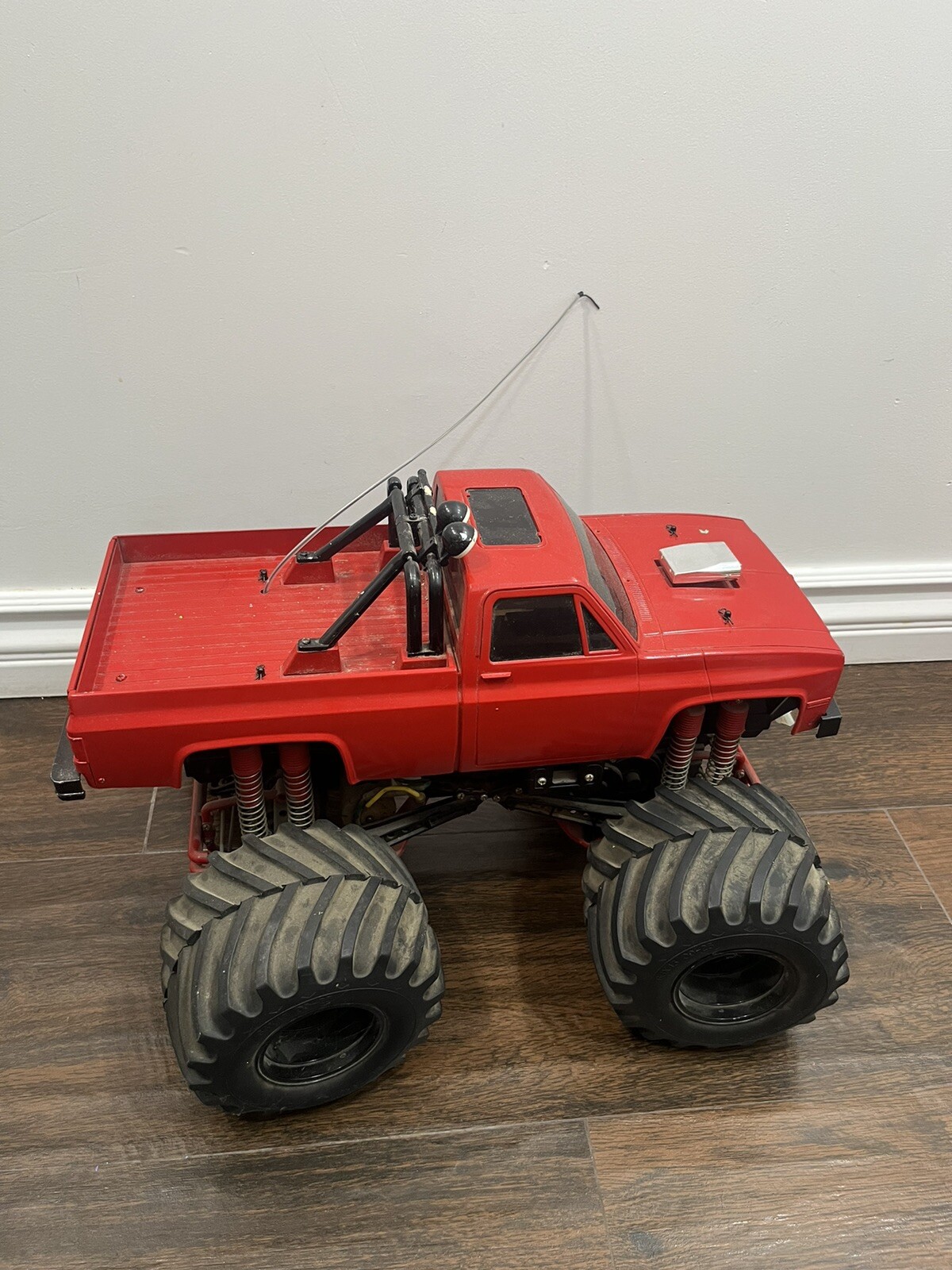 Tamiya Clod Buster 4x4x4 RC 1:10 4WD RC Full Assembled Kit