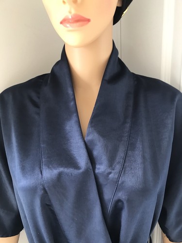MISSGUIDED NAVY SHINY WRAP DRESS, SIZE 8 **BNWT**~ - Picture 3 of 17