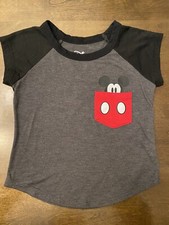 Disney Mickey Mouse kid's black/grey pocket T-shirt size XS 4/5