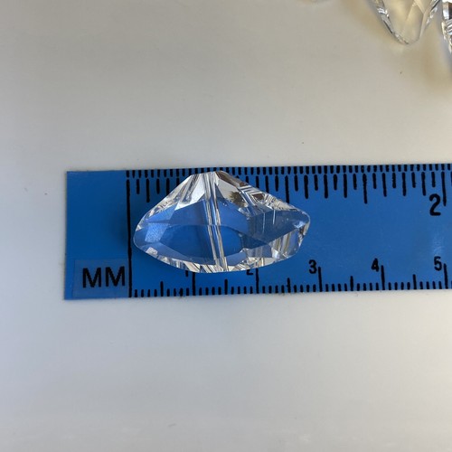 Swarovski Crystal Pendants- Large Abstract Baroque Shape- Clear 20mm/30mm - Picture 5 of 6