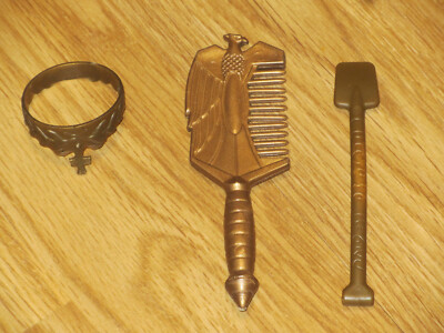 SHE-RA / M.O.T.U. Vintage Brush / Crown / Shovel