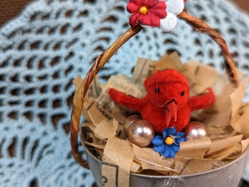 EASTER Tart Tin Diorama Ornament Handmade with Vintage Bird, Pattern, Tin - Picture 8 of 11