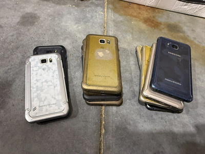(Lot of 11) SAMSUNG S6 Active S7 Active S8 Active 32GB Black / Gold Cell Phones