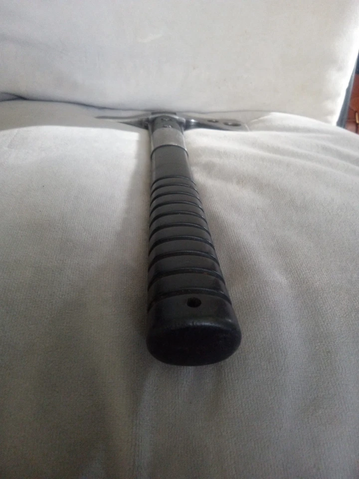 Hacha de lanzamiento SOG Fast Hawk Foto 3 de 4