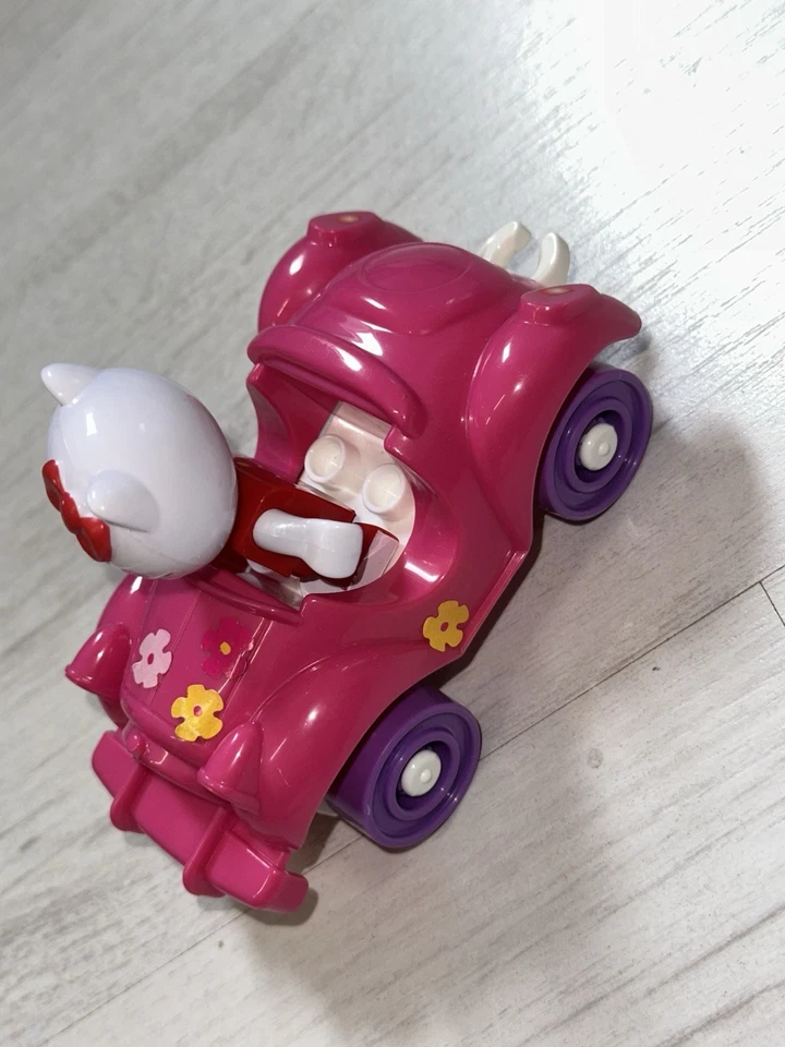 Lego Duplo Hello Kitty Figur mit Auto – Spielzeug Set - Bild 3 von 4