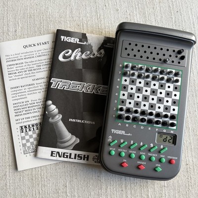 Tiger Electronic Chess Trekker Game Complete Travel Handheld Portable Vintage