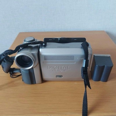 SHARP MiniDV ビデオカメラ VL-DC3 動作品 Sharp VL-DC3 LCD Video Camera with Accessories, Used, Very Good