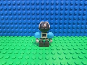 Lego Pilot Bot Minifigure 271611 nex063 Nexo Knights CMF Lot Rare Retired HTF 