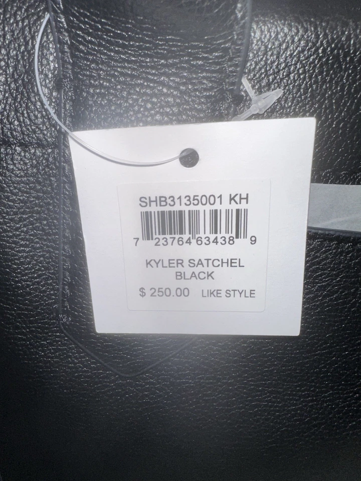 Nuevo con etiquetas Bolso de Mano Fossil Kyler de Cuero Negro Se vende por $250 Foto 3 de 4