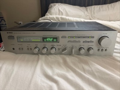 Yamaha R-900 1981-1982 70 WPC Receiver Tested READ DESCRIPTION