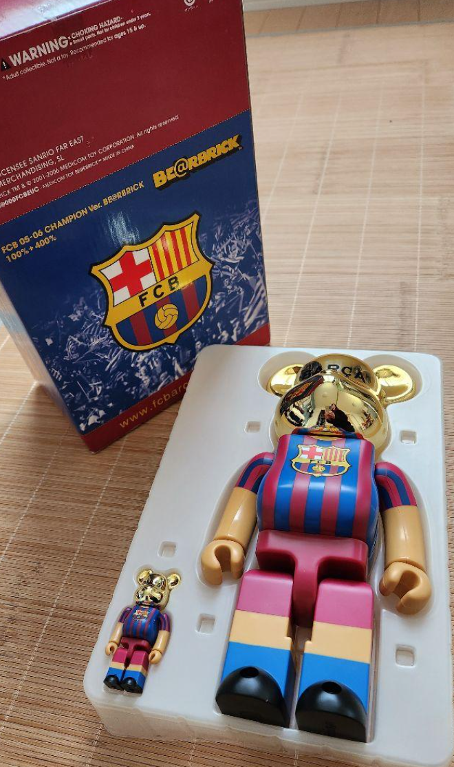 BE@RBRICK FCB 05-06 CHAMPION Ver. 400% 【公式通販】 BE@RBRICK FCB 05-06 CHAMPION Ver. 400% 【公式通販】