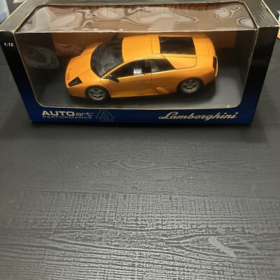 1/18 AUTOart 2001 Metallic Orange Lamborghini Murcielago