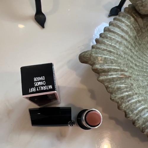 Mary Kay Gel Semi-Shine Lipstick Naturally Buff New In Box - Picture 3 of 3