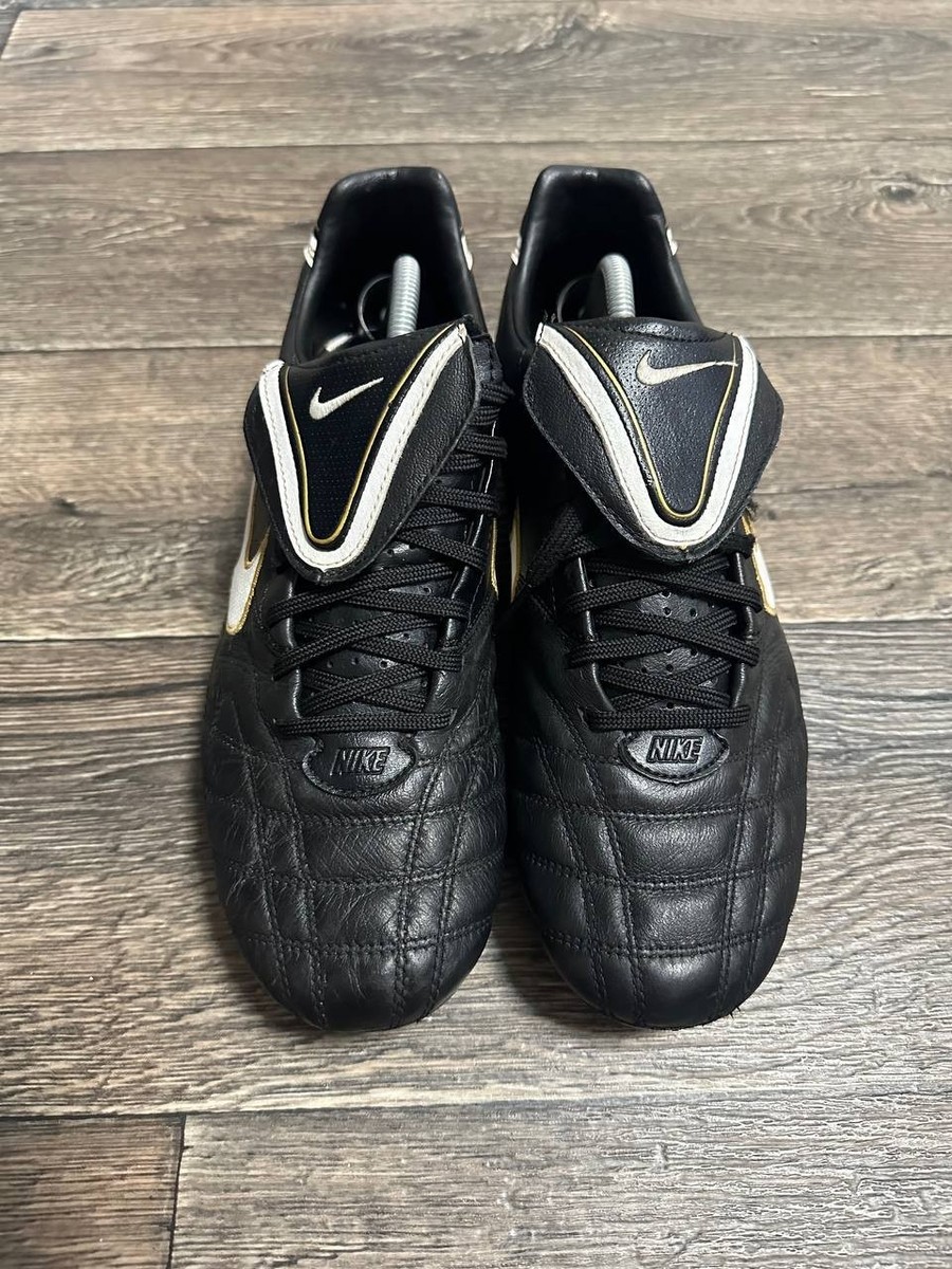 Vintage 2010 Nike Tiempo Legend III FG Football Soccer Boots