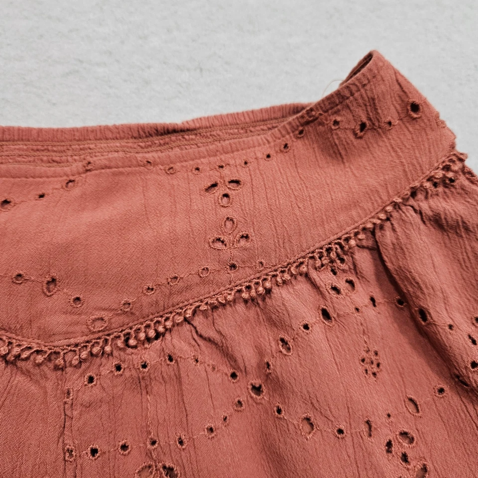 Шорты на талию женские American Eagle со сборками средние малиновые с петлями кружевные с подкладкой мягкие - Изображение 3 из 4