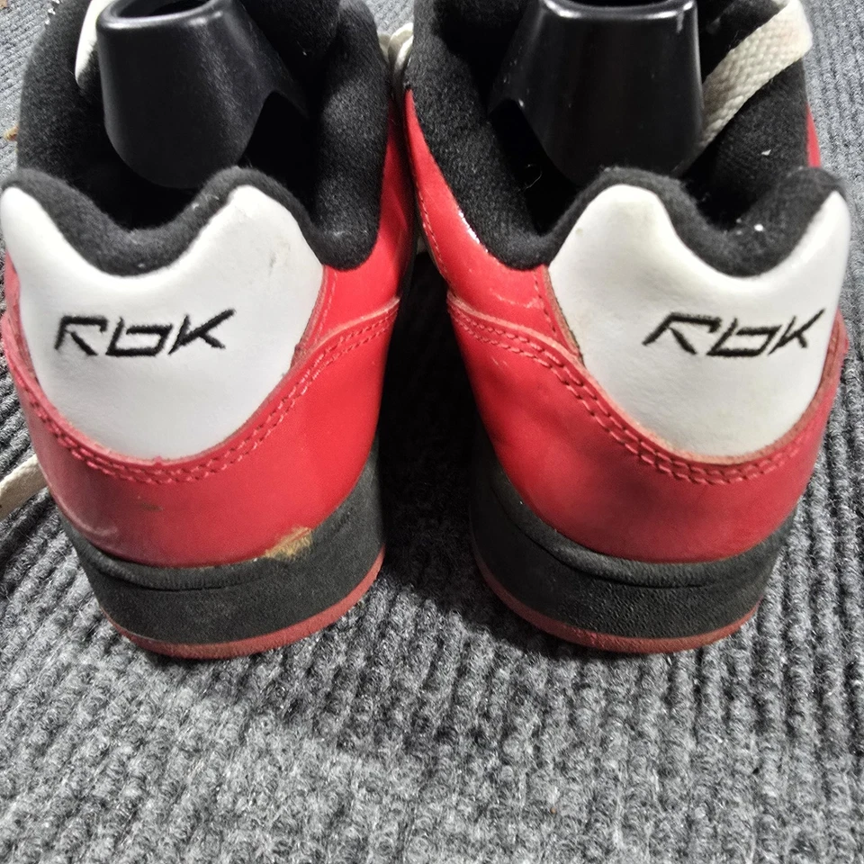 Atlanta Braves Zapatos Para Hombres 6.5 Reebok MLB Clubhouse Exclusivo Clásico Béisbol Foto 4 de 4