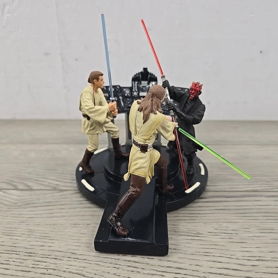 Star Wars Episodio 1 Obi-Wan & Qui-Gon vs Darth Maul Duelo de Destinos Diorama Foto 4 de 4
