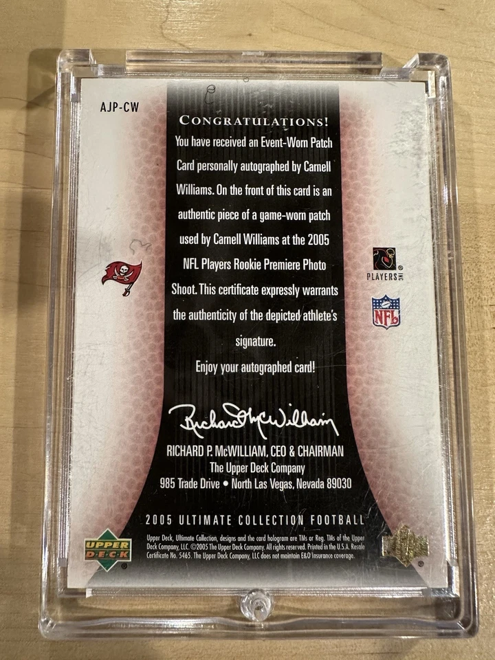 2005 Ultimate Collection - Auto Game Jersey Cadillac Williams #AJP-CW Patch /15 - Image 3 of 3