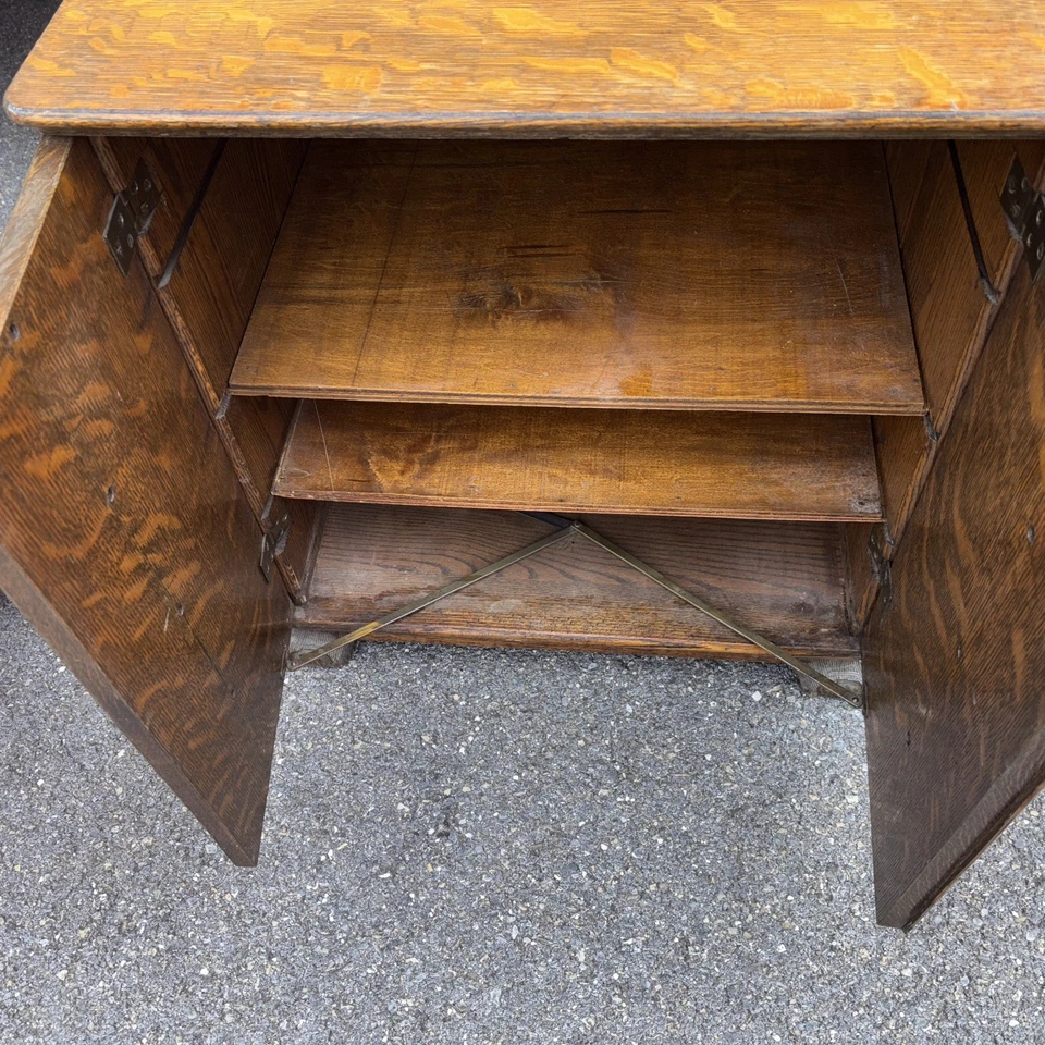 Armário antigo de música Tiger Oak Record - Imagem 3 de 4