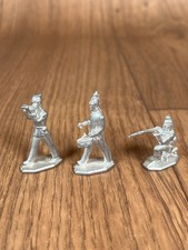 Lot of 3 Vintage Lead Metal Army Soldier Figurines Height 1.5  