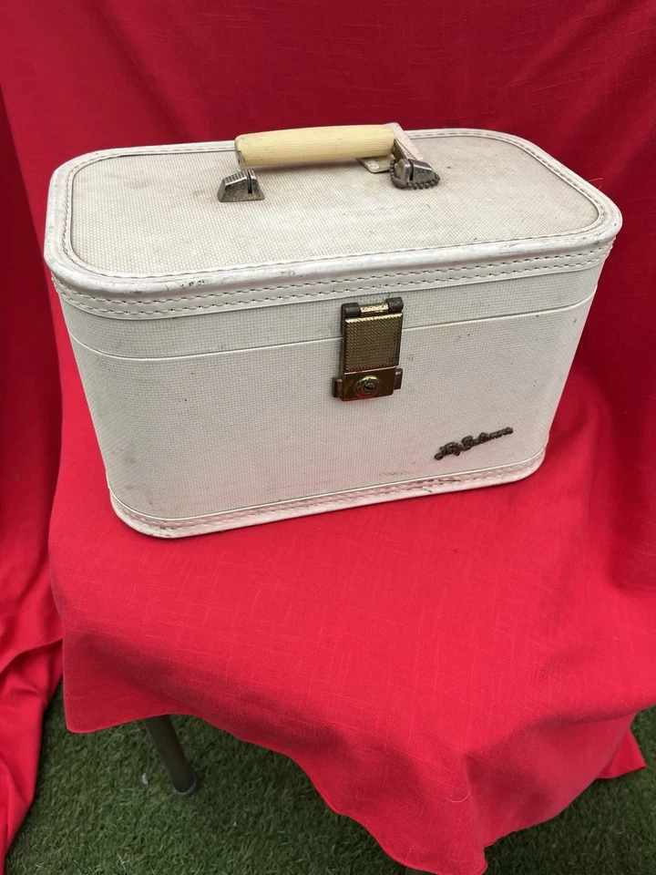 火车箱女士巴尔的摩白色化妆品梳妆盒镜面带托盘 — 第 3/4 张图片