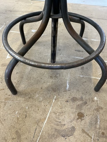 Vintage Industrial Metal Office Chair With Adjustable Height And Swivel. - Picture 6 of 6