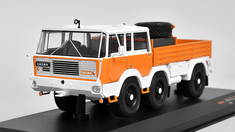 1/43 イクソモデル タトラ813 6×6 1968 1:43 Tatra 813 6x6 NVA (1968)