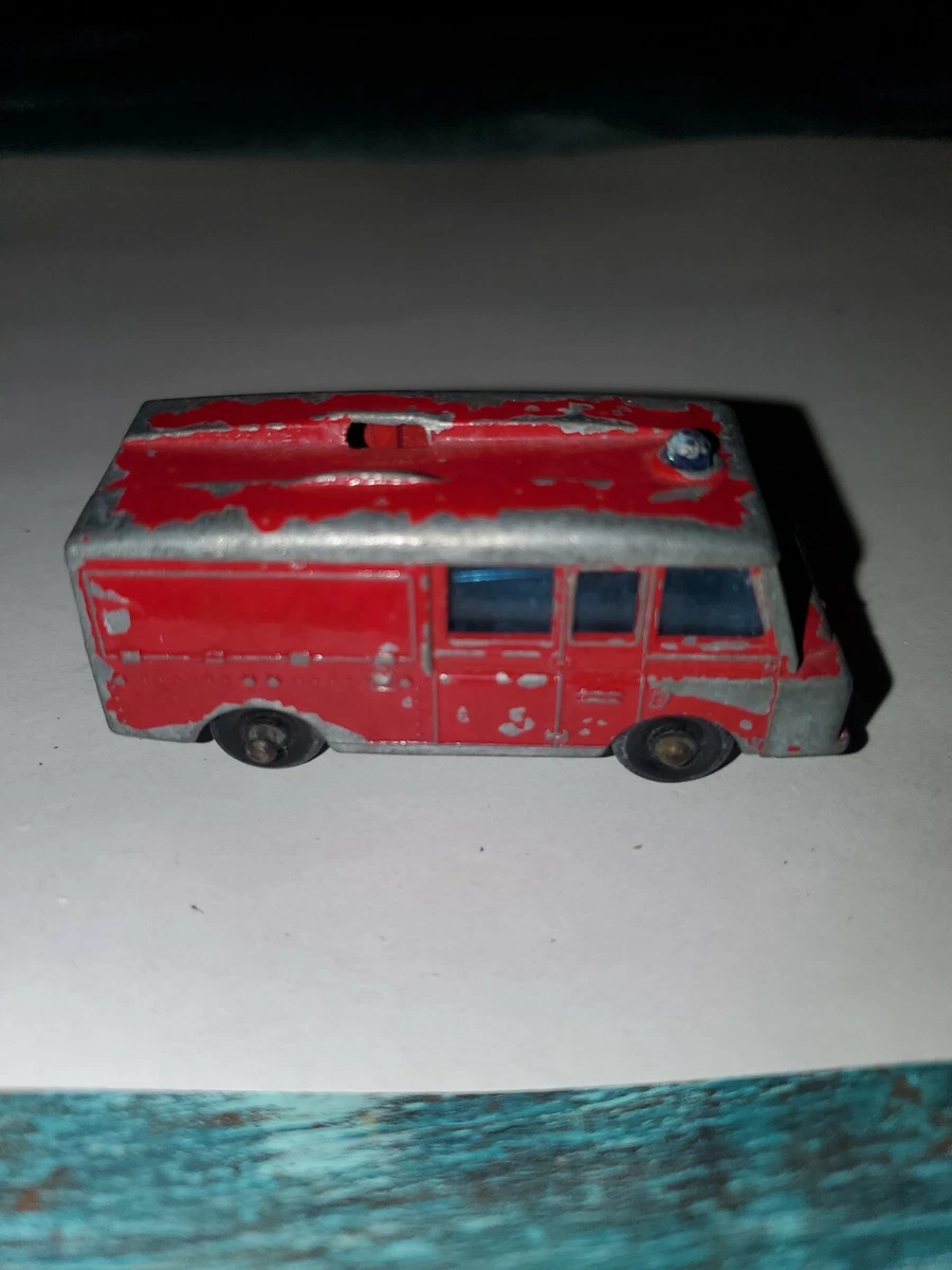Matchbox Lesney 57 Land Rover Fire Truck Kent Fire Brigade Vintage 108