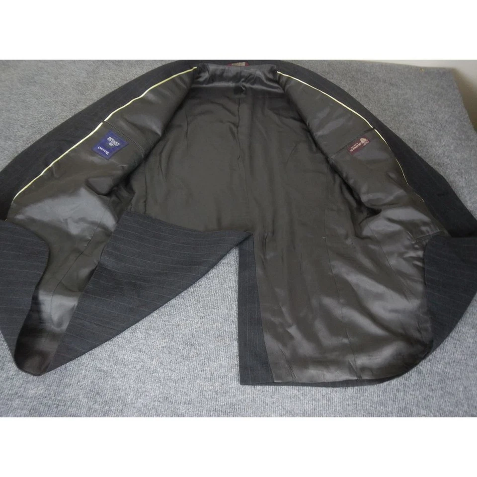 Botany 500 Couture Pure Wool Two Piece Suit Men's 46L x 38W Pinstripe Gray - Image 4 of 4