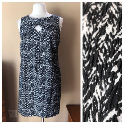 pea in the pod black dress