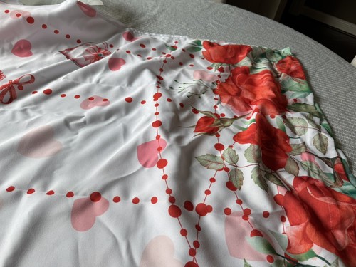Valentine Curtains Hearts & Love 104x84 inches NWOT SPECIAL FUN!!! 2" rod openin - Picture 4 of 4
