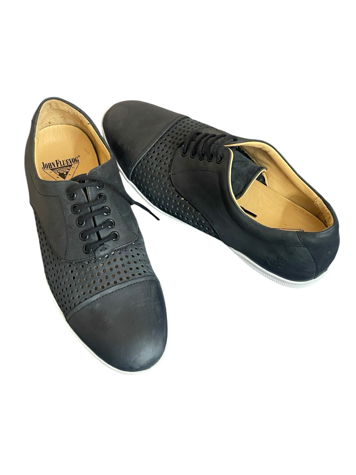 SAOLA SNEAKER DERBY TRAFORATE JOHN FLUEVOG colore nero morbido taglia 10