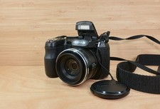 Fuji Fujifilm FinePix S2950 14MP Digital Camera, with 18x Zoom