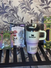 NEW Stanley x Target Hypnotic Green Halloween 20 oz Quencher Tumbler IN HAND