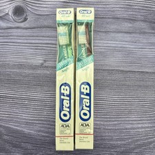 2 LOT VTG Oral B 40 Soft Angle Toothbrush Indicator Bristles Made in USA 1993