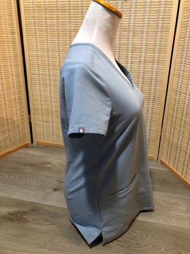 FIGS Scrubs Scrub Top Technical Collection Gray XXS 2XS PO#1425 H749 - Picture 3 of 9