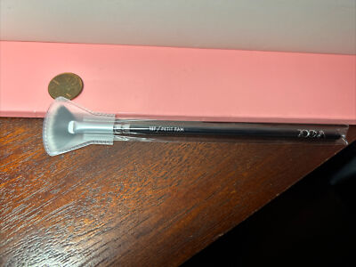 2X ZOEVA #137 Petit Fan Brush NWOB (2 TOTAL)