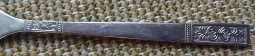 Customcraft ~ dinner fork ~ 7 1/8" ~ Fleur de Lis pattern ~ stainless - Picture 4 of 5