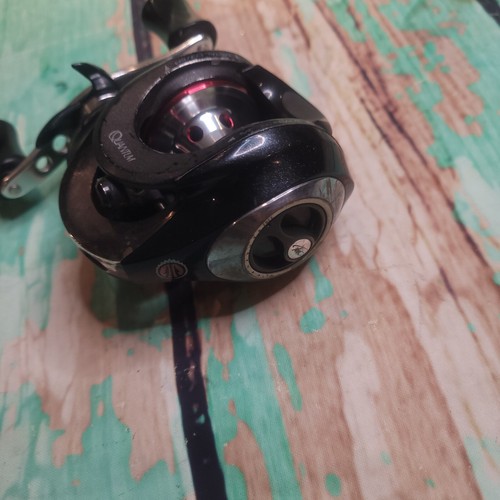 QUANTUM CODE 7.0:1 CD870CXB Baitcast REEL - Picture 7 of 11